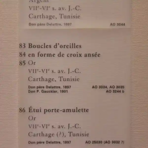 Earrings in the shape of ankh or ansate cross